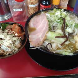 野菜ラーメン(¥750)＋銀シャリバー(¥150)