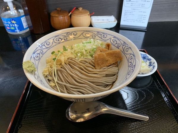 「冷やしたぬき（770円）＋中盛り（110円）」@たぬきときつねの写真
