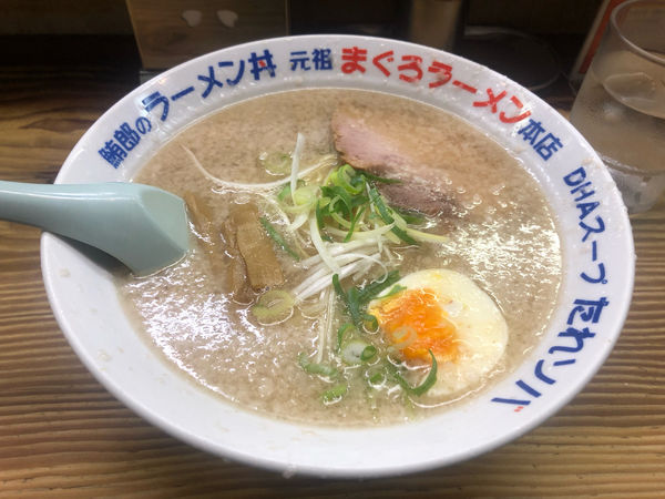 「正油ラーメン890円」@元祖まぐろラーメン 本店の写真