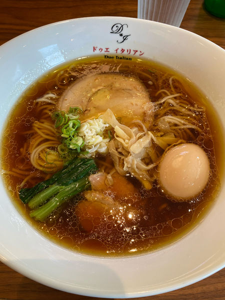 「醤油玉子らぁ麺」@黄金の塩らぁ麺 ドゥエ イタリアン 宇都宮店の写真