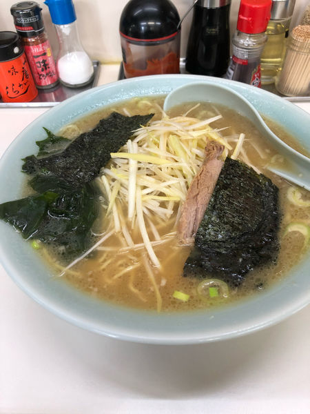 「ネギラーメン 並 880円」@とんとんラーメン 川口店の写真