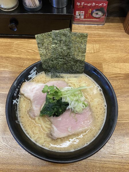 「牛テールラーメン　850円」@たけめんの写真