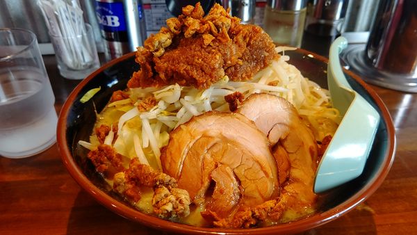 「塩豚そば全マシ９３０円」@麺屋TAKUMI 加須店の写真