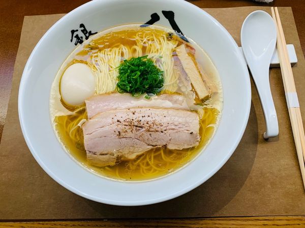 「特製中華そば」@中華そば 銀座 八五の写真