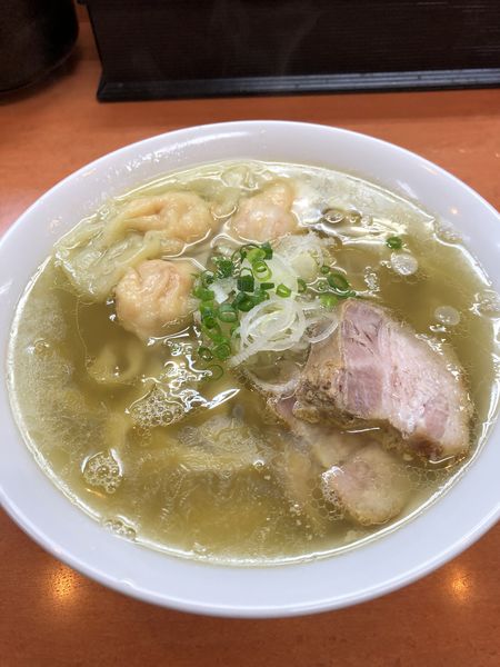 「海老ワンタンメン900円」@日陰の写真