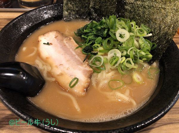 「ラーメン(750円)かため普通少なめ」@横浜家系ラーメン まる金 石川家の写真