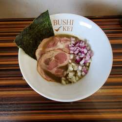 濃厚煮干しらーめん