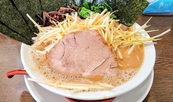 「ネギラーメン(麺硬め・味濃いめ)+海苔」@うまいヨ ゆうちゃんラーメンの写真