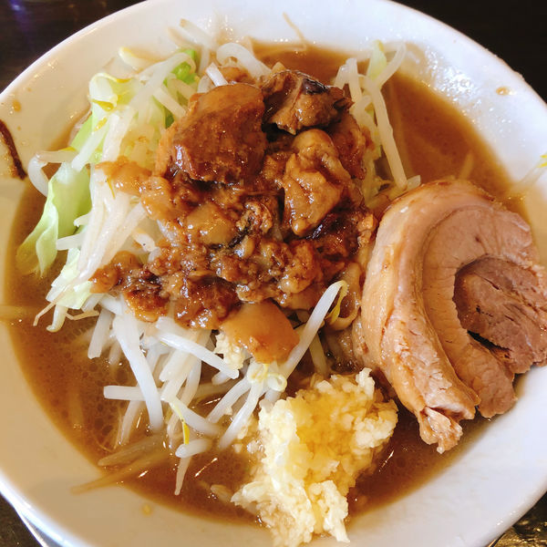「ハーフラーメン 700円　生卵 50円」@麺屋 櫻弐の写真