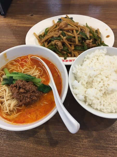 「日替り定食(青椒肉絲・坦々麺) 600円」@陳麻家 高崎駅西口店の写真