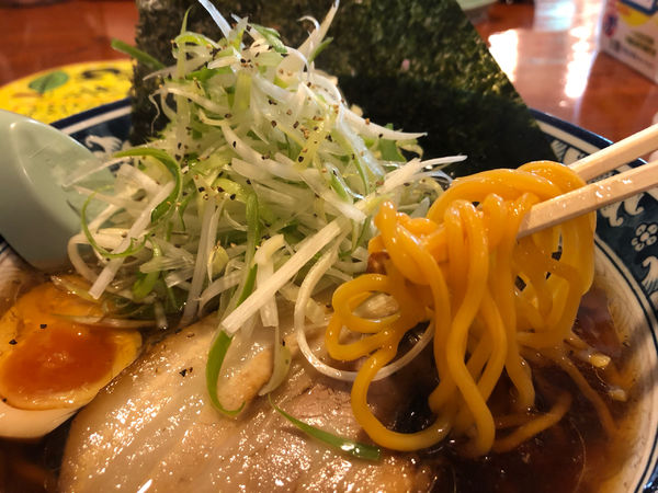 「極上らーめん醤油　870円」@ラーメン美華房の写真