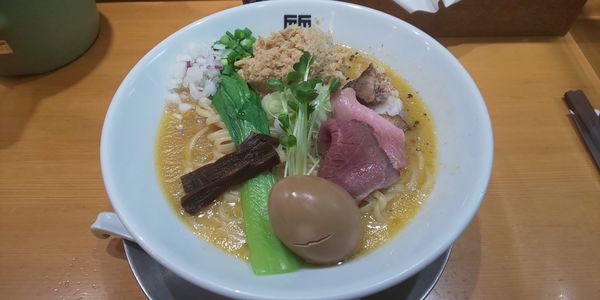 「鶏ホタテそば+大盛+半ライスに黒トリュフ＆チーズ」@竹末東京プレミアムの写真