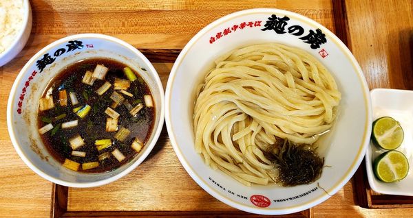 「昆布水つけ麺(大盛)肉抜き」@自家製中華そば 麺の虜の写真
