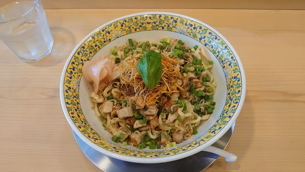 「【限定】混ぜそば（流星群） 900円 + ライス 200円」@中華そば すばる食堂の写真