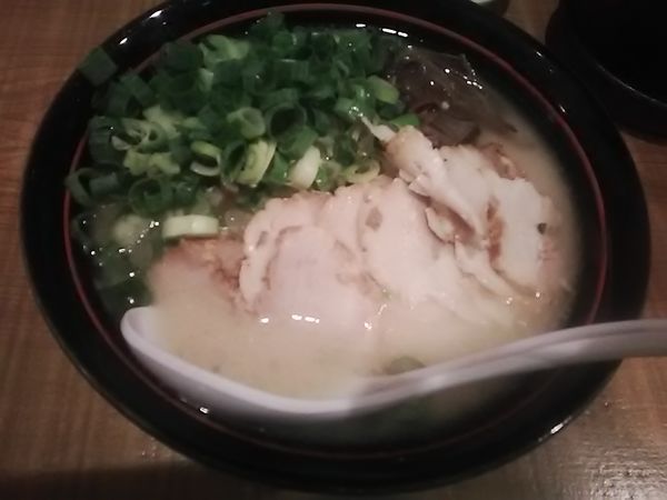 「ネギチャーシュー麺(1050円)」@麺 松風の写真