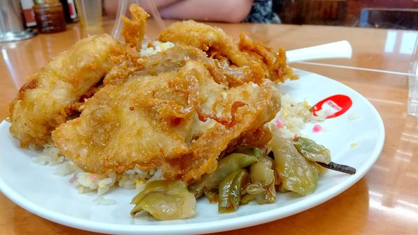 「#チキンチャーハン #902円」@ラーメン新世 本店の写真