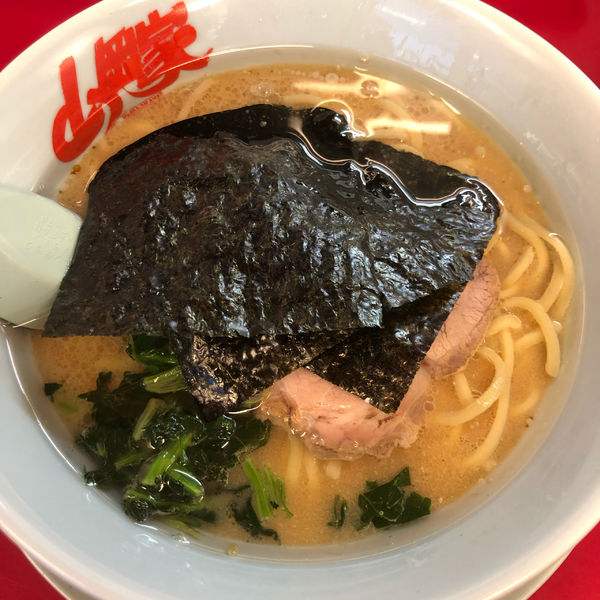 「醤油ラーメン」@ラーメン山岡家 大泉店の写真