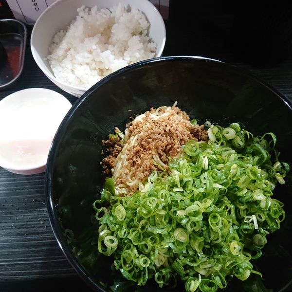 「汁なし担々麵(並)ランチセット800円」@元祖広島汁なし担担麺 きさく 五反田店の写真