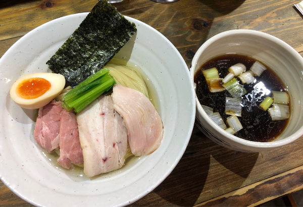 「【季節限定】昆布水つけ麺(醤油.チャーシューご飯)」@ラーメン屋ジョンの写真