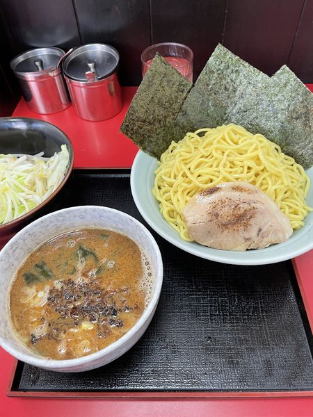 「つけ麺２玉、もやキャベ」@とんこつラーメン松平 六浦店の写真