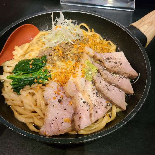 「黒毛和牛のチャーシュー増し牛脂そば(並)¥780」@房総式ラーメン JINRIKISENの写真