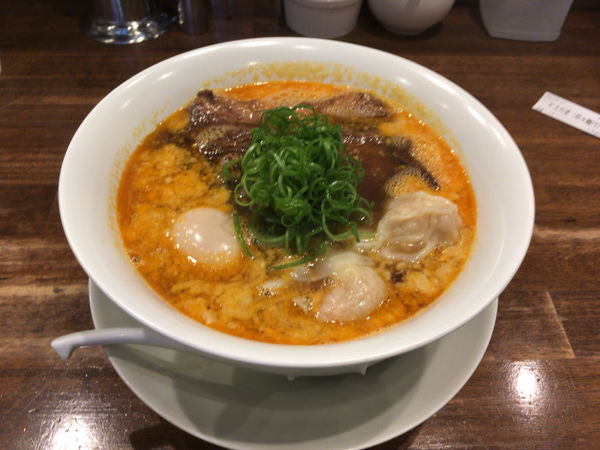 「特製坦々麺　1400円」@創作麺工房 鳴龍の写真