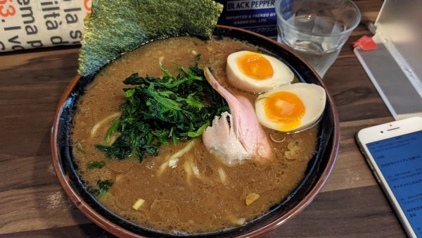 「たまごラーメン920円」@神田ラーメン わいず 神田本店の写真