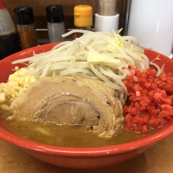 「味噌ラーメン（ニンニク・1辛）中盛・紅生姜¥1,000」@らーめんコジマルの写真