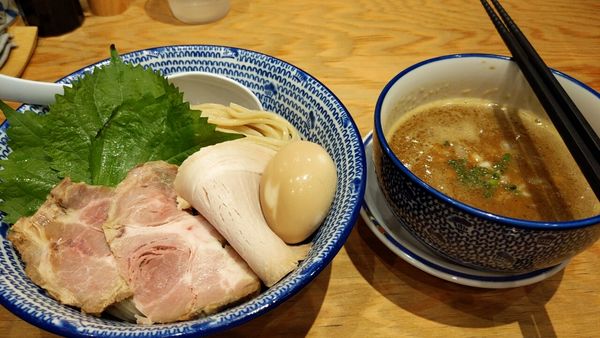 「特製鶏煮干濃厚つけ麺(大盛)」@麺也 時しらずの写真