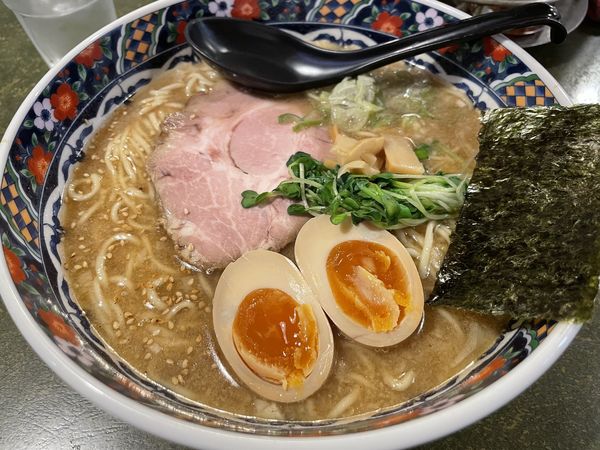 「魚介系豚骨醤油」@らーめん 華月の写真