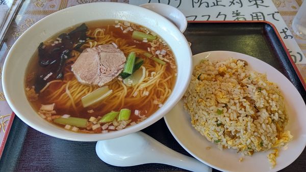 「ラーメン半チャーハン」@餃子坊の写真