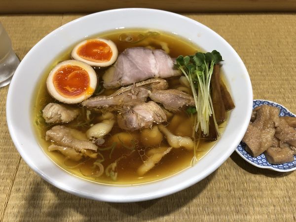 「親鶏中華そば極太麺　煮卵親かわ」@手打 親鶏中華そば 綾川の写真