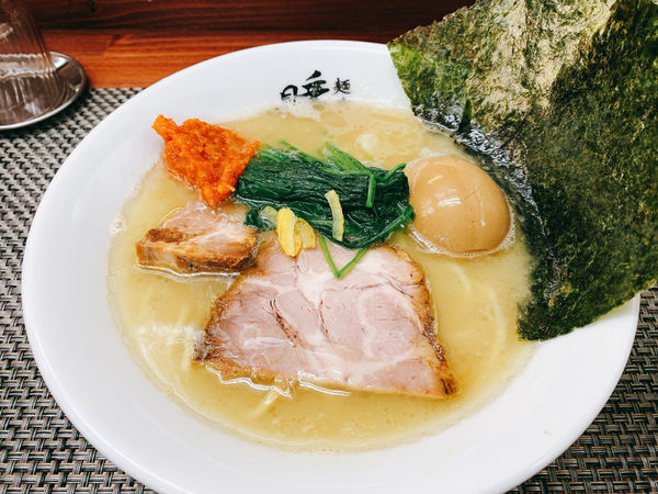 「睡蓮流無化調家系らーめん 塩」@麺や 睡蓮の写真