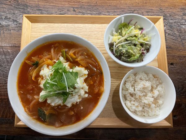 「トマトラーメンモツァレラチーズ抹茶麺　レギュラーセット」@とまとらーめん専門 蕃茄の写真