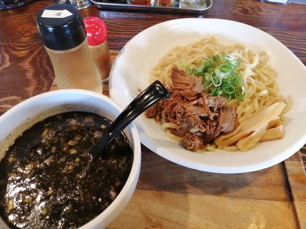 「ブラックつけ麺」@麺屋たけぞうの写真