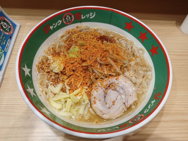 「スープまぜそば　期間限定」@ジャンクガレッジ ふじみ野駅前店の写真