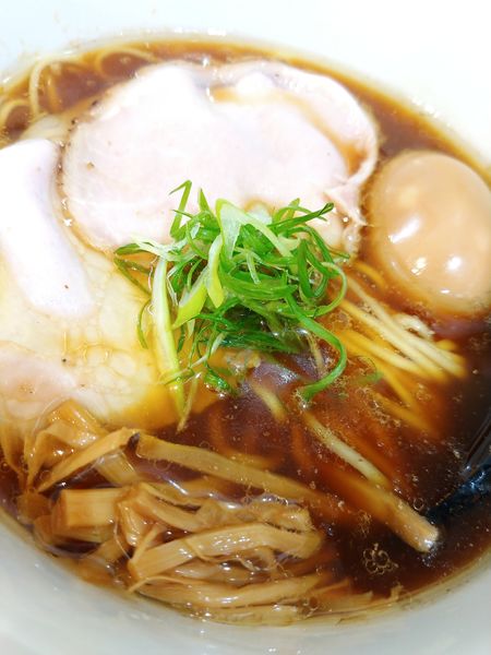 「地鶏味玉醤油らぁ麺」@麺FACTORY JAWS 2ndの写真