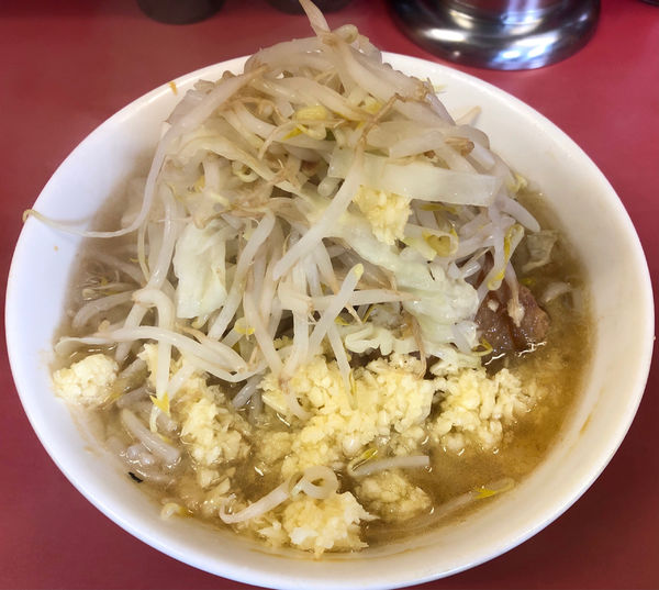 「少なめ(ニンニク多め.ヤサイ)」@ラーメン二郎 ひばりヶ丘駅前店の写真