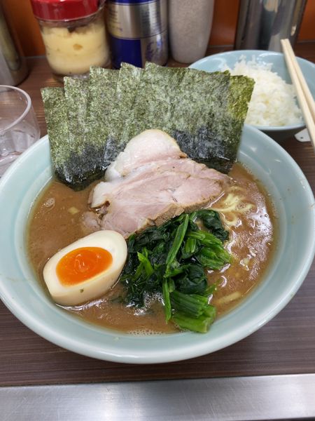 「ラーメン」@横浜家系らーめん 武蔵家 川口店の写真