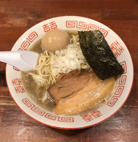 「淡麗煮干ソバ+半熟味付け煮玉子950円」@麺処 ゆうきの写真