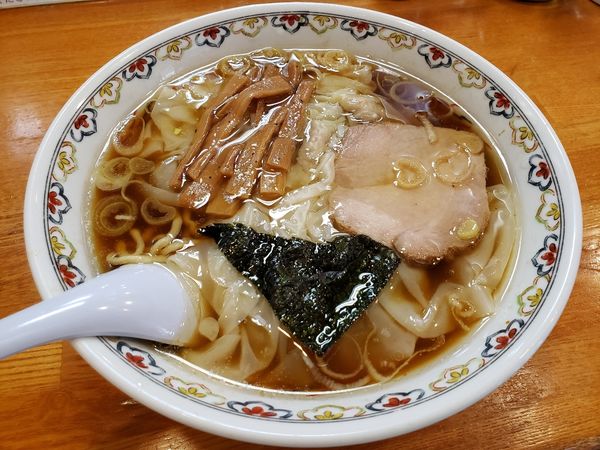 「わんたん麺」@春木屋 荻窪本店の写真