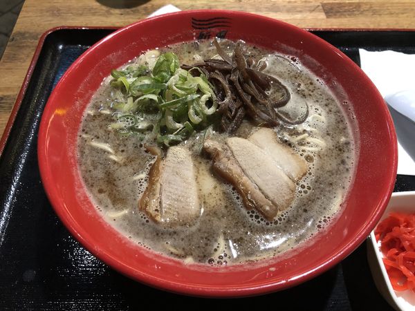 「新風豚骨 850円」@博多 新風 日比谷ラーメンアベニュー店の写真
