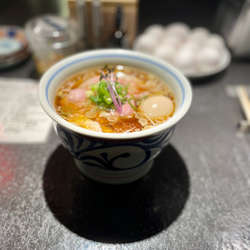 PLUS(味玉ラーメン・太麺)950円