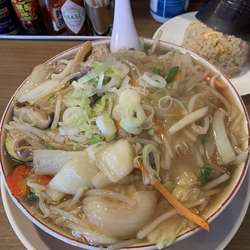 サンマーメン 半チャーハンセット 900円