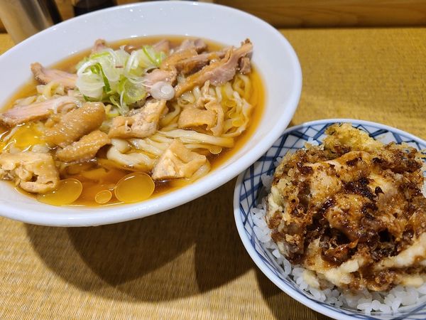 「中華そば冷やしとかき揚げ丼」@手打 親鶏中華そば 綾川の写真