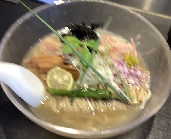 「【数量限定】あの塩と煮干三種の重ね冷やしソバ」@弘明寺丿貫の写真