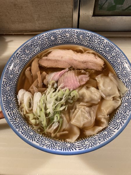 「ワンタン麺」@麺割烹 亀壱の写真