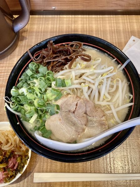 「ラーメン(もやしトッピング)」@麺 松風の写真