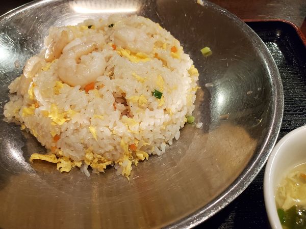 「ぷりぷり海老の葱塩バター炒飯」@健康中華庵 青蓮 横浜センター北店の写真
