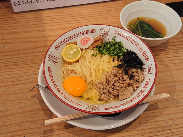 「土佐ジローのかまたまらーめん、など」@ねいろ屋の写真